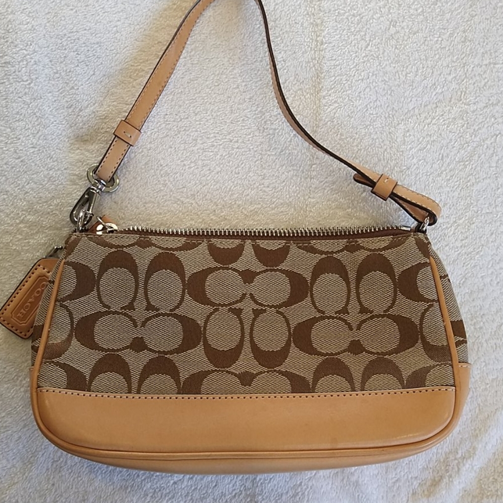 Coach small brown/tan purse